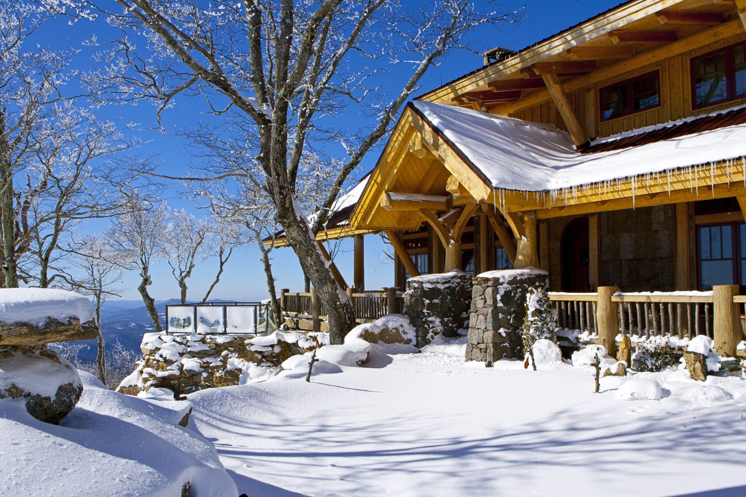 A High Country Holiday: Festive Fun in the Eagles Nest Area